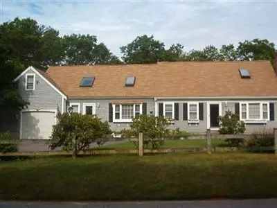 559 Skunknet Rd, Centerville, MA 02632 photo 1