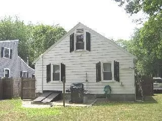 13 Second Ave, Wareham, MA 02571 photo 2