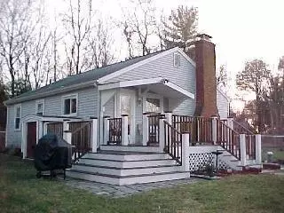 180 Great Neck Rd, Wareham, MA 02571 photo 2
