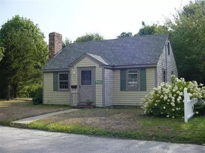 29 Murphy Rd, Hyannis, MA 02601 photo 1