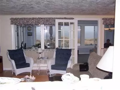93 Phillips Rd, Sagamore Beach, MA 02562 photo 13