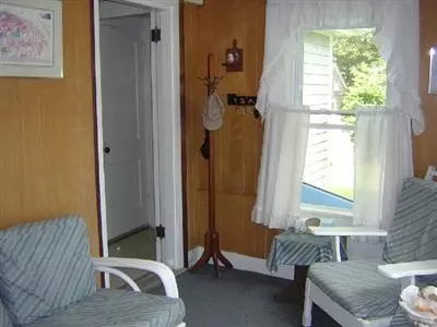 22 Seabrook Rd, Hyannis, MA 02601 photo 9