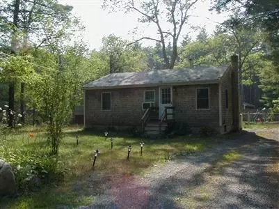 43 Carver Rd, West Wareham, MA 02576 photo 1