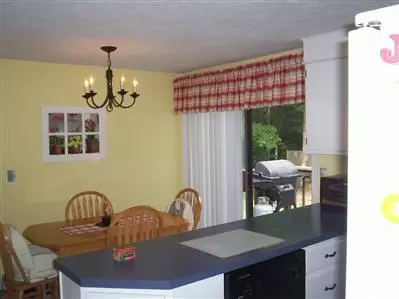 47 Cambridge Dr, Mashpee, MA 02649 photo 5