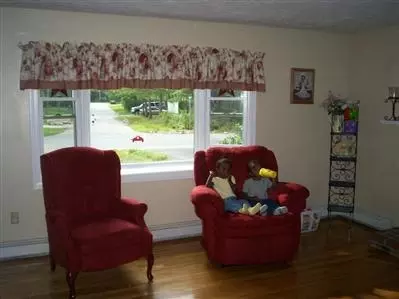 47 Cambridge Dr, Mashpee, MA 02649 photo 9