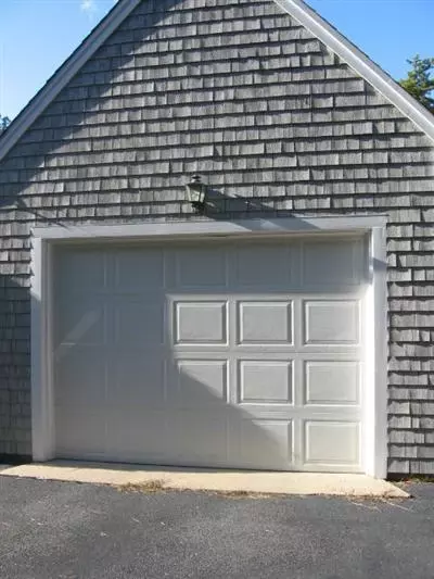 18 Leeshore Dr, Mashpee, MA 02649 photo 3