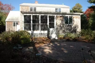 45 Oak St, Cotuit, MA 02635 photo 12