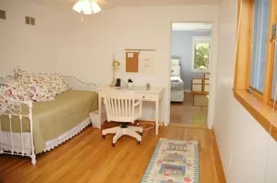 45 Oak St, Cotuit, MA 02635 photo 8