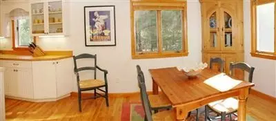 45 Oak St, Cotuit, MA 02635 photo 5