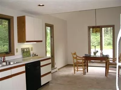 13 Tradewind Dr, Mashpee, MA 02649 photo 2