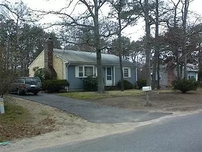 161 Megan Rd, Hyannis, MA 02601 photo 1