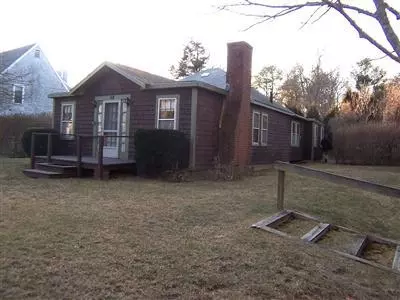 169 Pond St, Osterville, MA 02655 photo 1