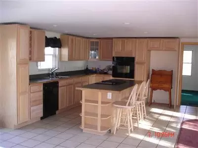 139 Sheaffer Rd, Centerville, MA 02632 photo 2