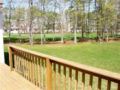 16 Windward St, Mashpee, MA 02649 photo 2