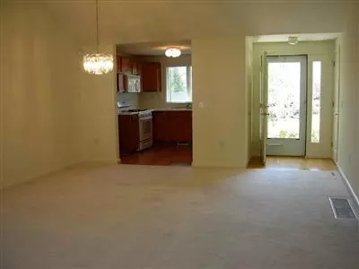 16 Windward St, Mashpee, MA 02649 photo 6