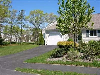 16 Windward St, Mashpee, MA 02649 photo 3