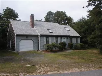 32 Bob White Cir, Osterville, MA 02655 photo 1