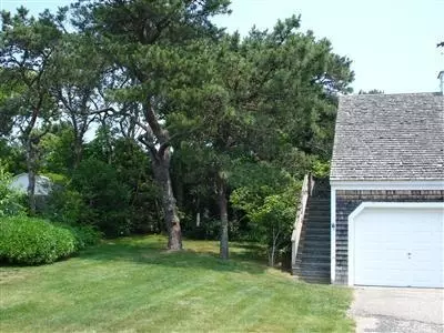 24 Houghton Rd, Hyannis, MA 02601 photo 3