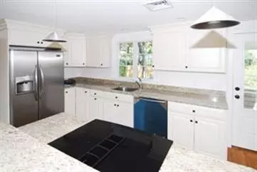 2 Keating Rd, Hyannis, MA 02601 photo 5