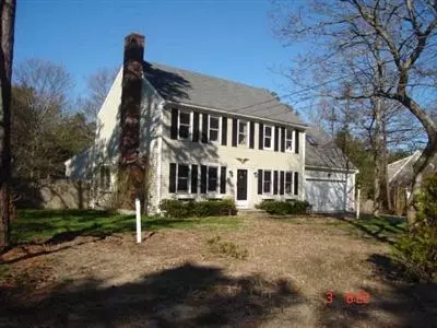 291 Simons Narrows Rd, Mashpee, MA 02649 photo 1