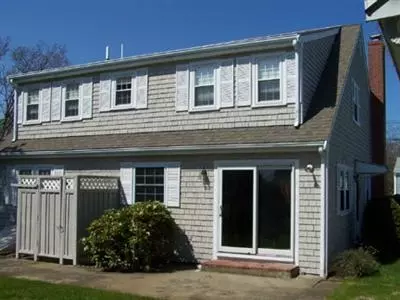 75 Clover Ln, Mashpee, MA 02649 photo 2