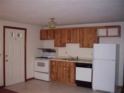 59 School St #1, Hyannis, MA 02601 photo 3