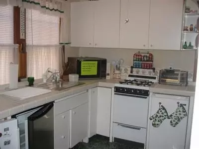 13 Central Ave, Wareham, MA 02571 photo 6