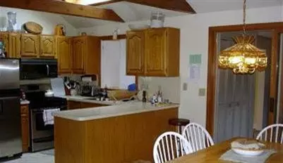 34 Rabbit Ln, Hyannis, MA 02601 photo 4