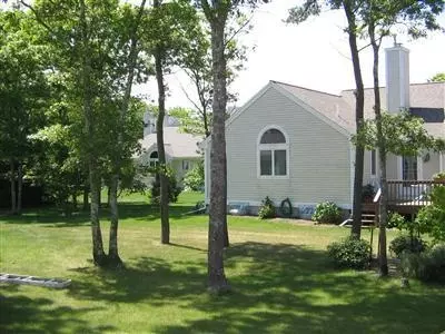 27 Windward St, Mashpee, MA 02649 photo 5