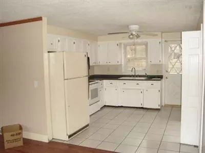 436 Cotuit Rd, Mashpee, MA 02649 photo 3