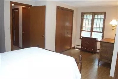 19 Hitching Post Ln, Centerville, MA 02632 photo 6