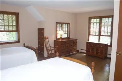 19 Hitching Post Ln, Centerville, MA 02632 photo 8