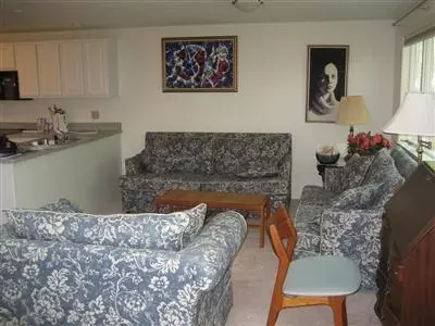 48 Pine Hill Blvd, Mashpee, MA 02649 photo 4