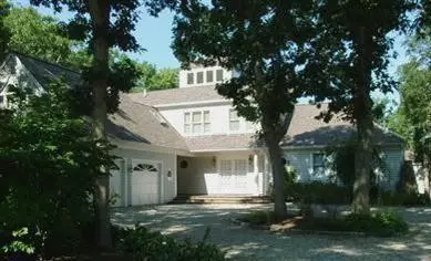 9 Compass Cir, Mashpee, MA 02649 photo 1