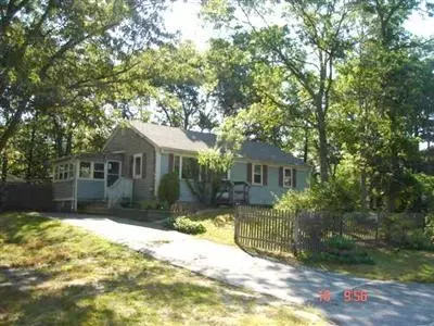 443 Cotuit Rd, Mashpee, MA 02649 photo 1