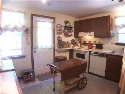 89 Ebenezer Rd, Osterville, MA 02655 photo 5