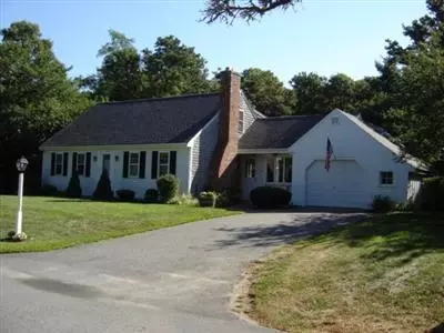 20 Willow Run Dr, Centerville, MA 02632 photo 1