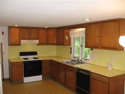 58 Katherine Rd, Centerville, MA 02632 photo 3