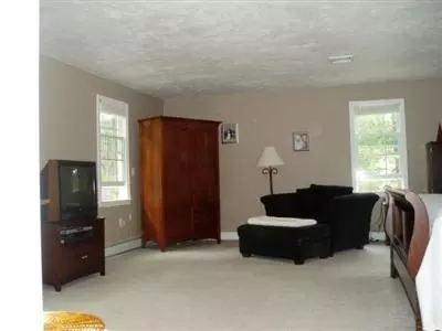 2 Griffin Way, West Wareham, MA 02576 photo 4