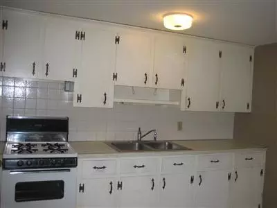 15 Ladd Ave, Wareham, MA 02571 photo 2