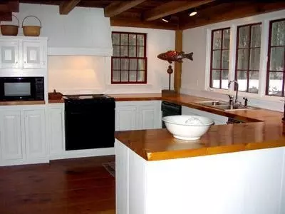 84 Cobble Stone Rd, Barnstable, MA 02630 photo 2