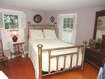 1 Hawes Rd, Sagamore Beach, MA 02562 photo 9