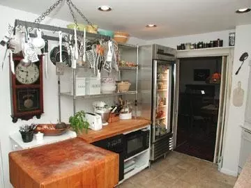 1 Hawes Rd, Sagamore Beach, MA 02562 photo 6