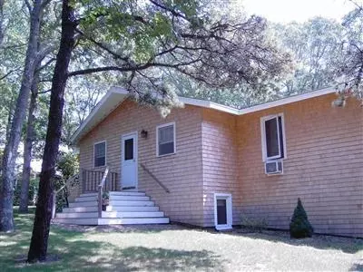 33 Sengekontacket Rd, Oak Bluffs, MA 02557 photo 2