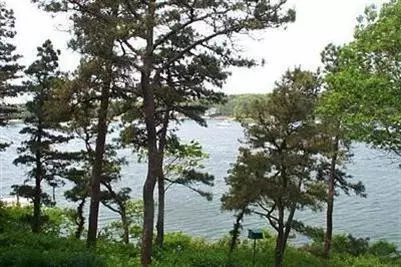 242 Clamshell Cove Rd, Cotuit, MA 02635 photo 7