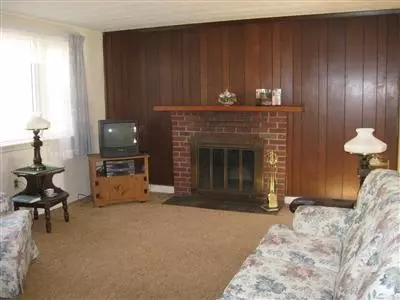 15 Tower Cir, Bourne, MA 02532 photo 4