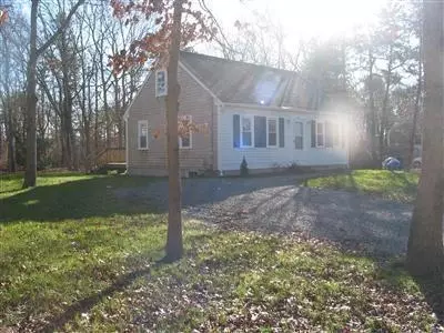 178 Beth Ln, Hyannis, MA 02601 photo 1
