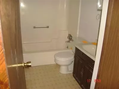 148 Walnut St, Hyannis, MA 02601 photo 8