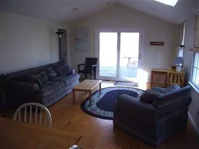 12 Pine Ave, Mashpee, MA 02649 photo 5
