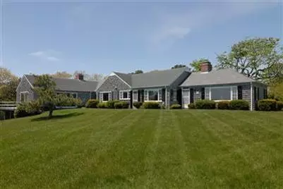 262 Ocean View Ave, Cotuit, MA 02635 photo 2